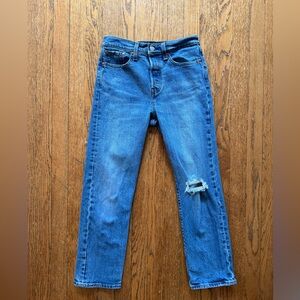 Levi’s Wedgie Straight Women’s Jeans with Knee Distress - W 25 L 26